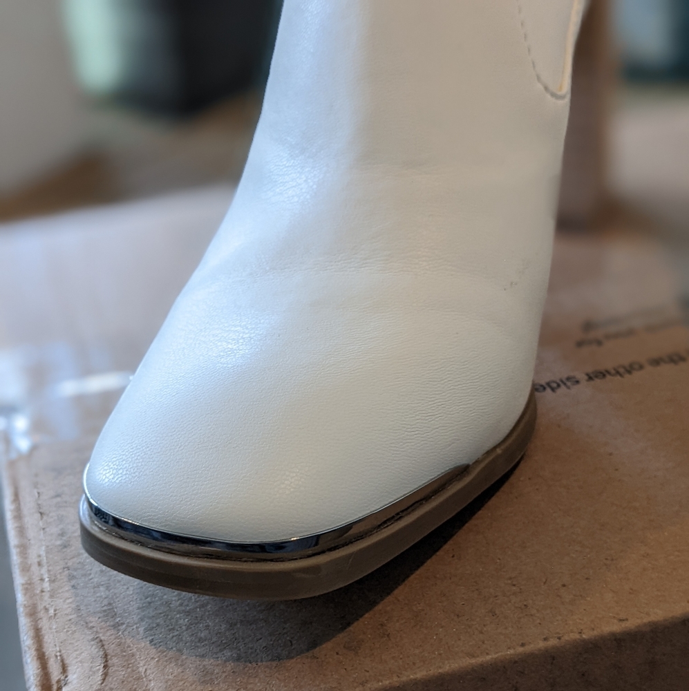 DV by Dolce Vita Jordy Sock Boots - Picture 5 of 6